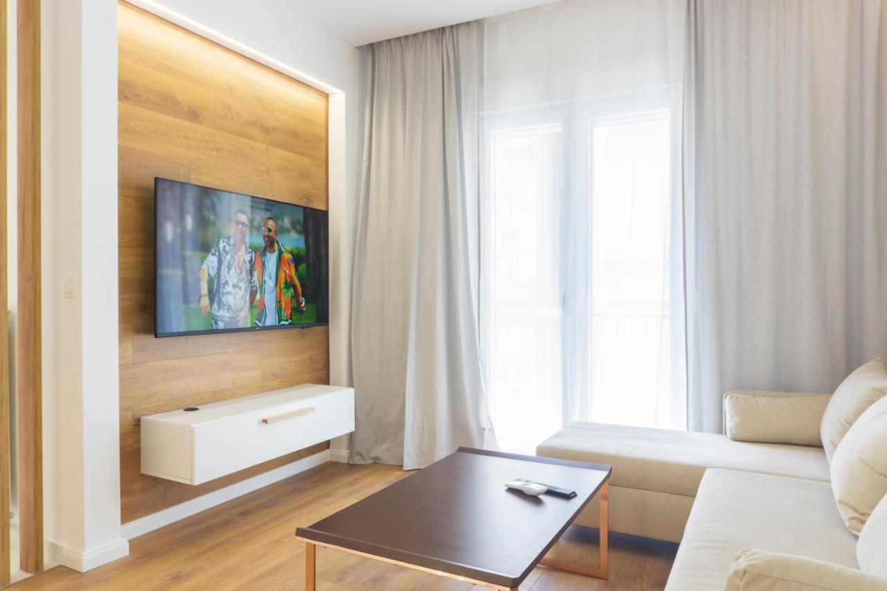 סלוניקי New Modern Style Home Next To The Train Station מראה חיצוני תמונה
